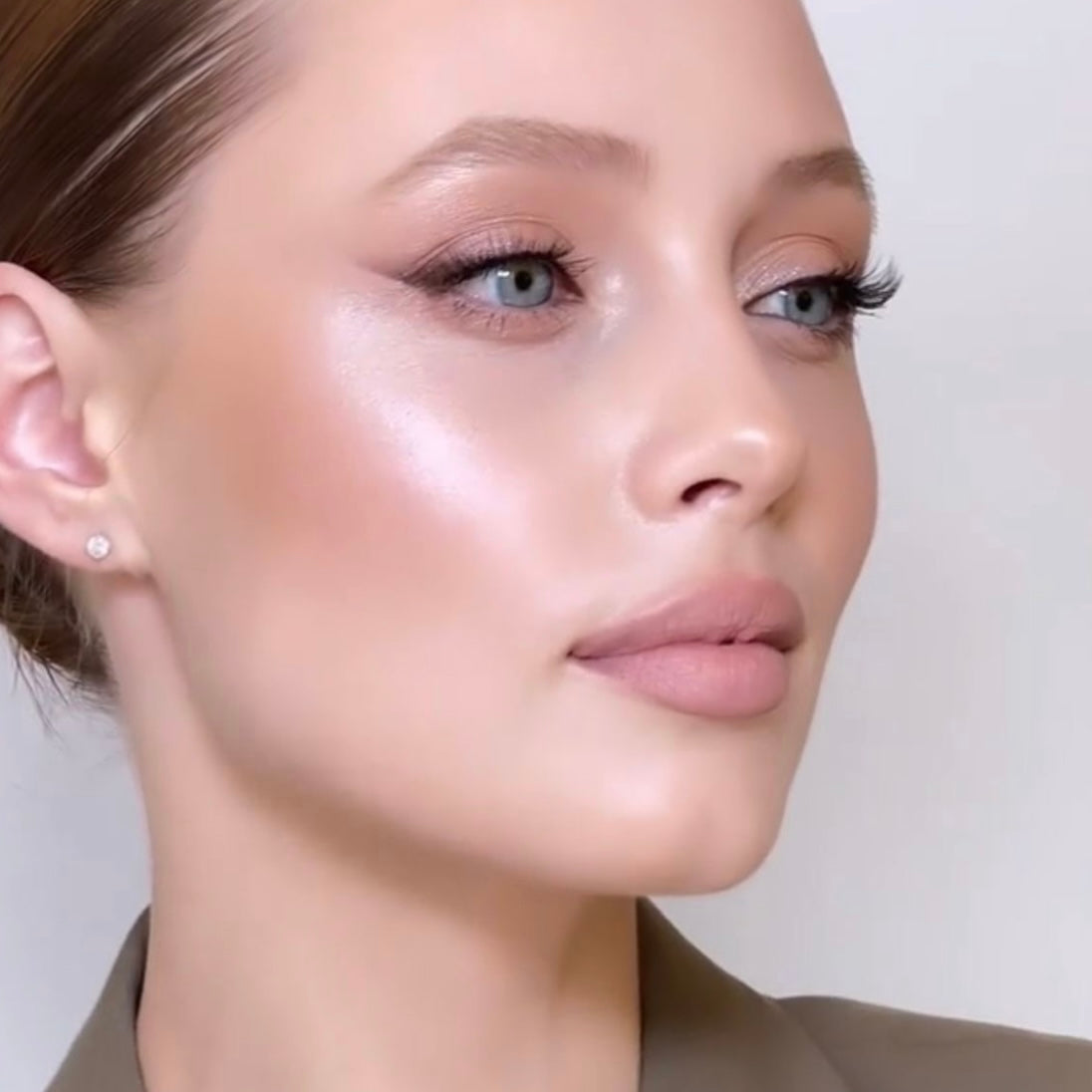 PALETA DE ILUMINADORES MISS ROSE