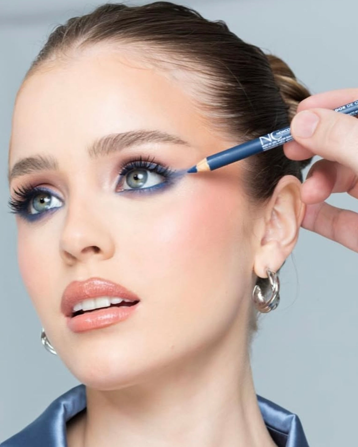 Lapiz De Ojos Azul New Color