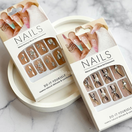 UÑAS POSTIZAS CON DISEÑO